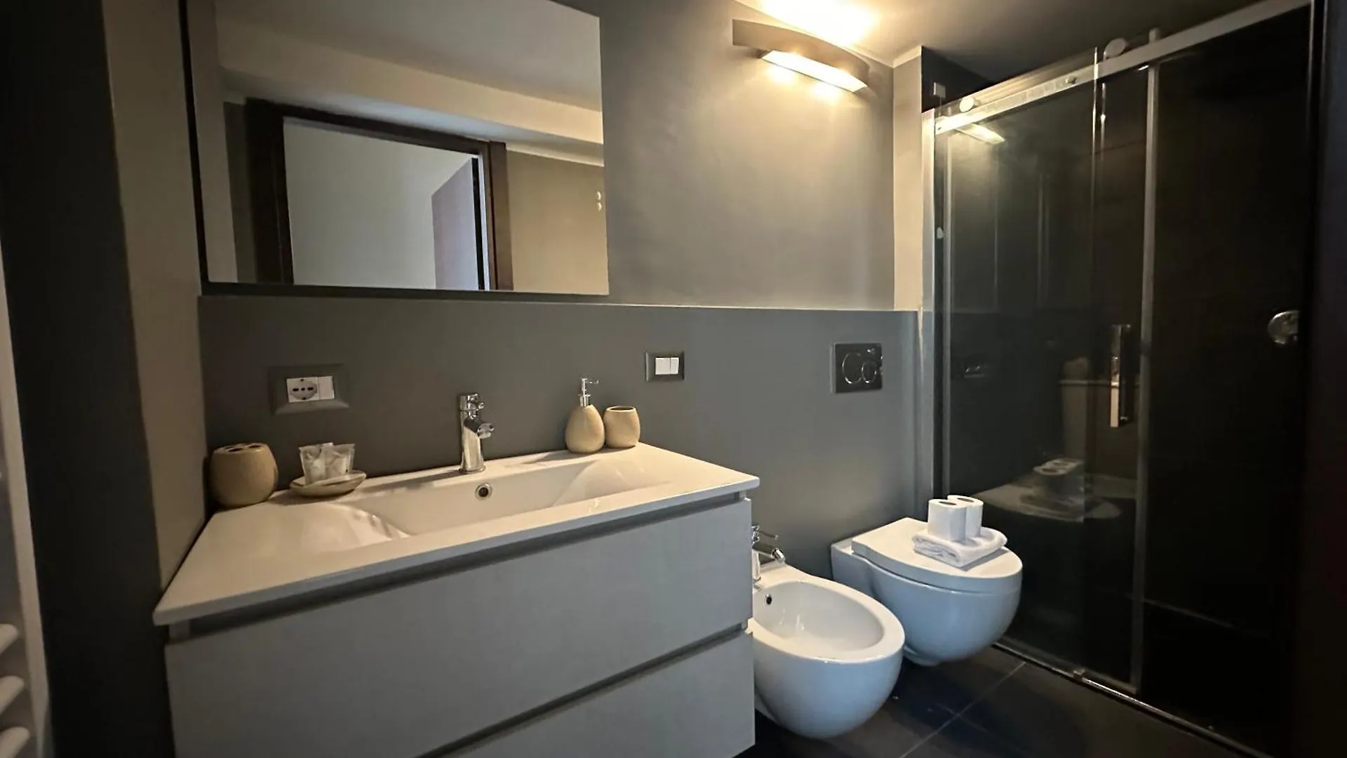 Dolcecadorna Apartment Milan